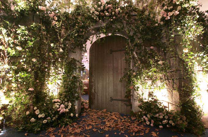 door to the Secret Garden 